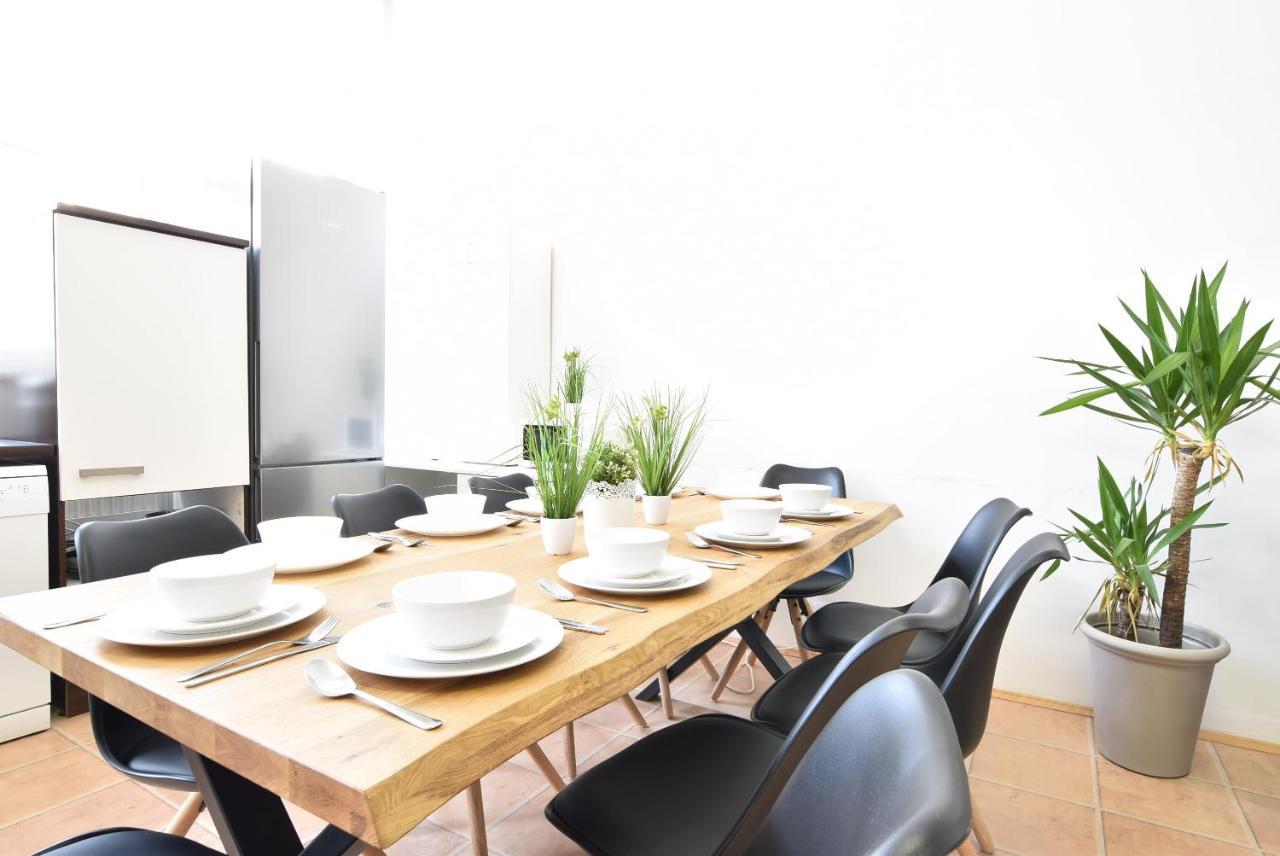 Huge Apartment In Awesome Location With Parking Инсбрук Екстериор снимка