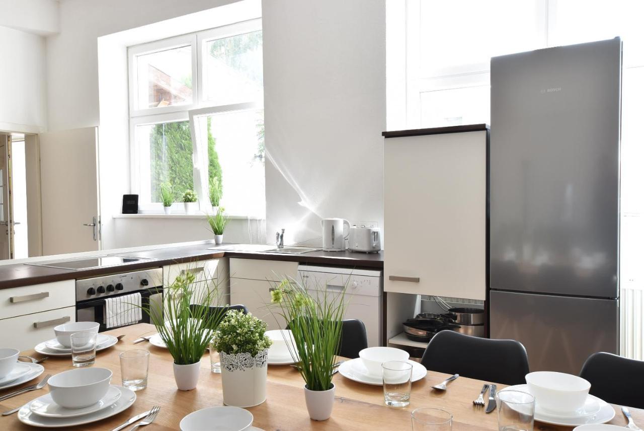 Huge Apartment In Awesome Location With Parking Инсбрук Екстериор снимка