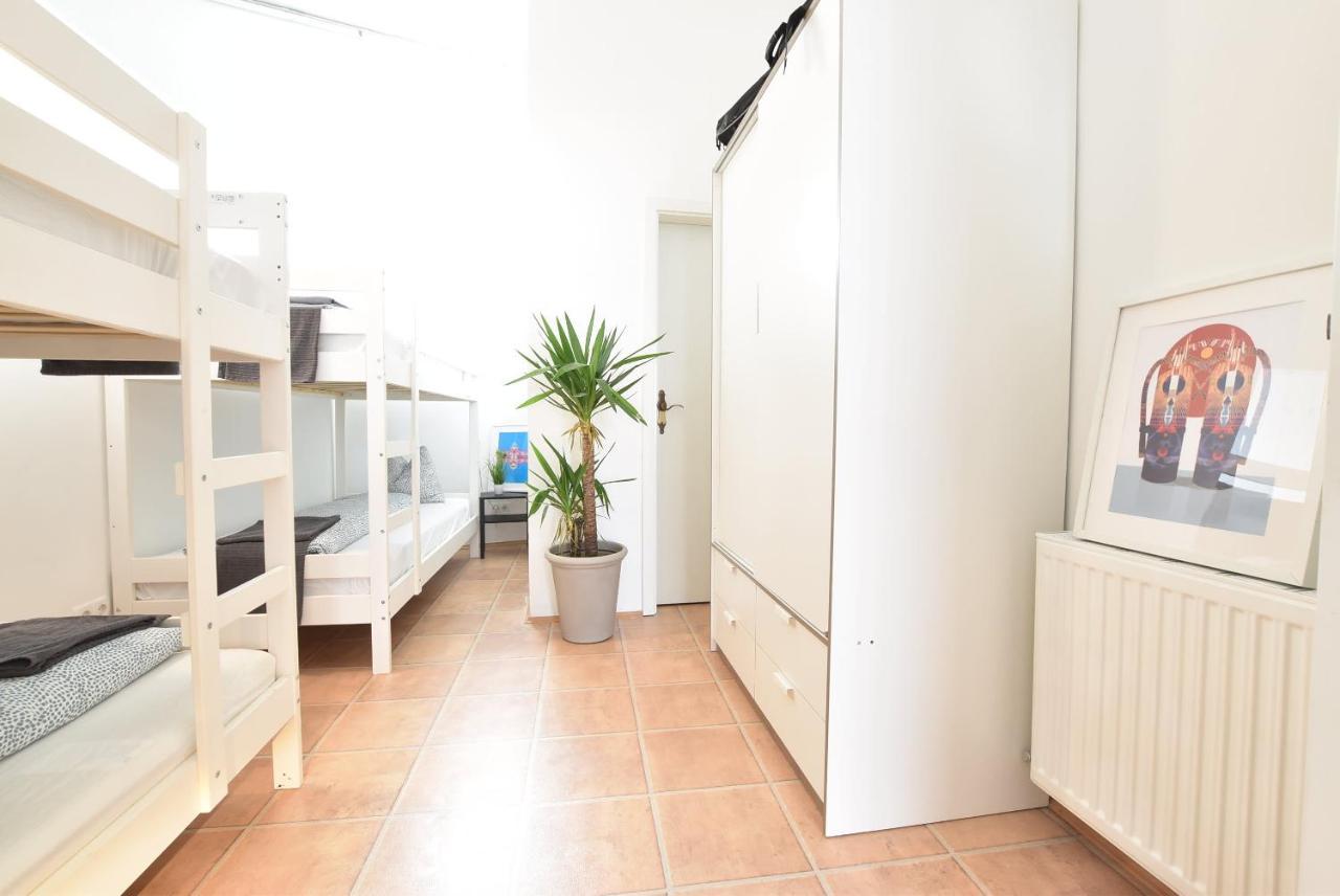 Huge Apartment In Awesome Location With Parking Инсбрук Екстериор снимка