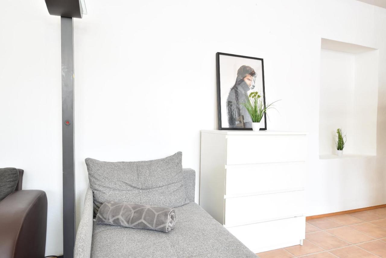 Huge Apartment In Awesome Location With Parking Инсбрук Екстериор снимка